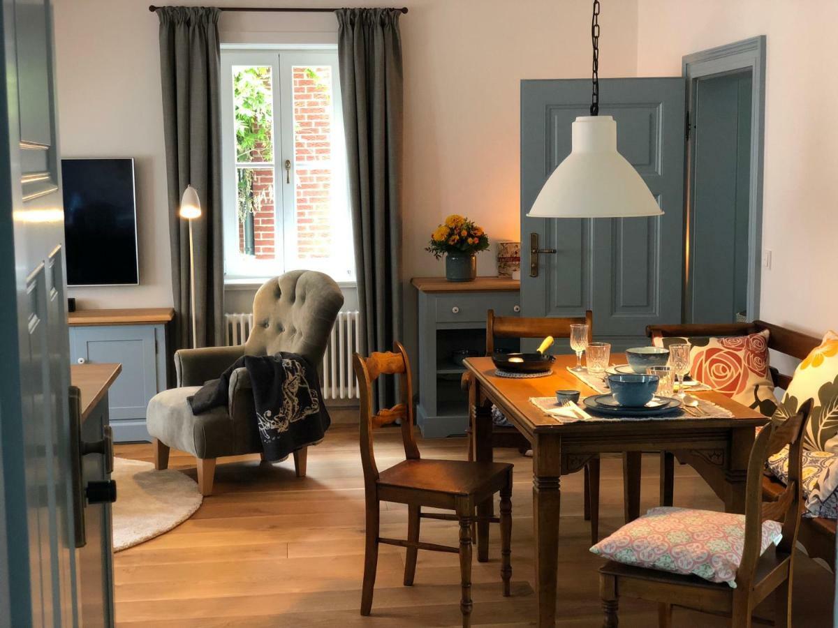 Grimm'S Living Apartment Kassel Ngoại thất bức ảnh
