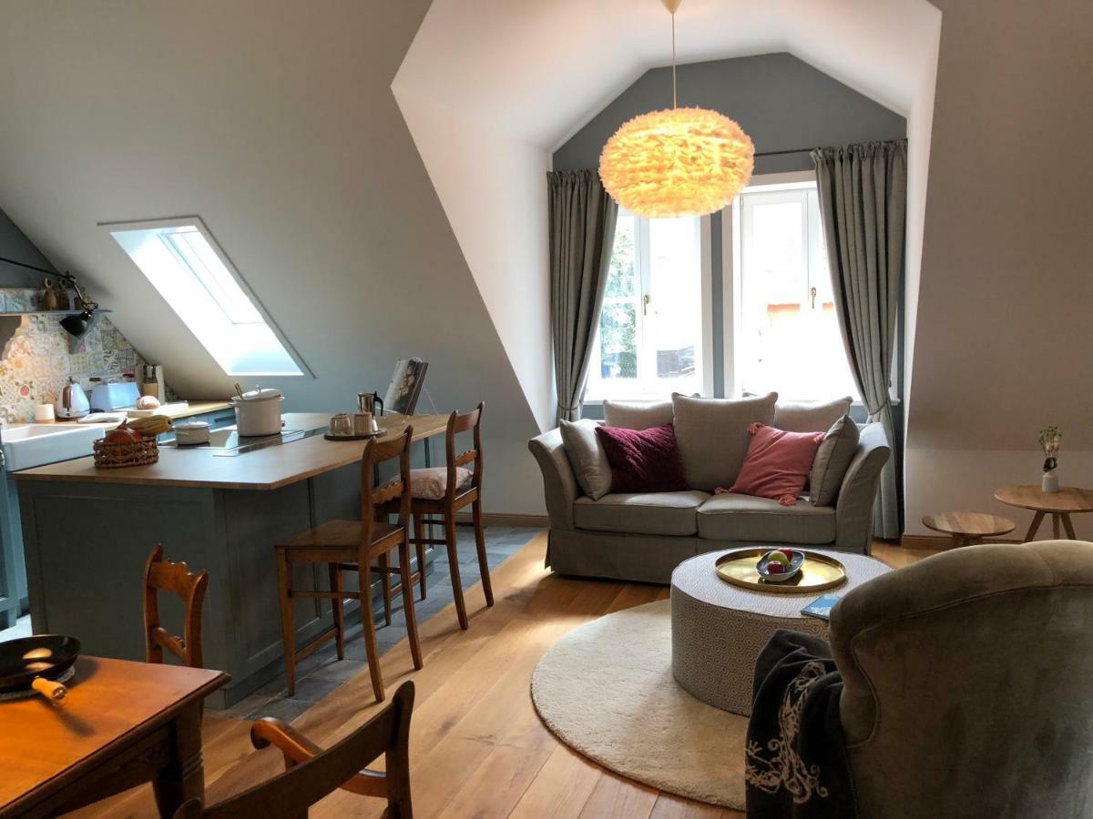 Grimm'S Living Apartment Kassel Ngoại thất bức ảnh