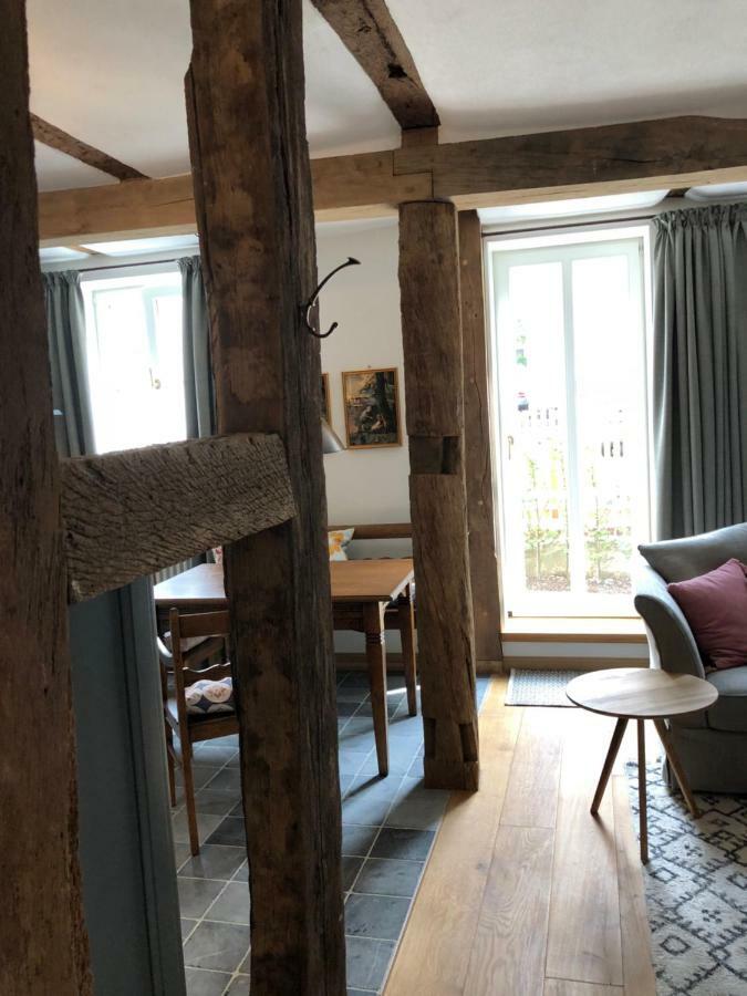 Grimm'S Living Apartment Kassel Ngoại thất bức ảnh
